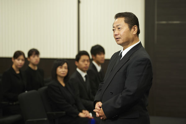家族葬における喪主の役割とは？ 