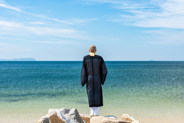 水葬とは？日本・世界の水葬事情を解説