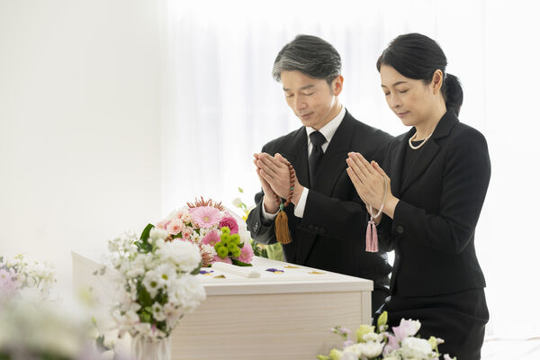 お葬式の髪型のマナーとは？子供・男女別に解説