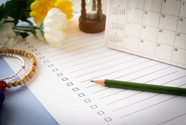 葬儀を行う際に必要な手続きは？
