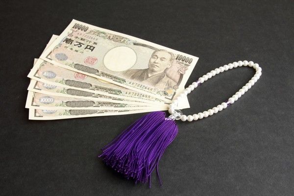 一日葬に掛かる費用は？　一日葬の流れやメリット・デメリットも解説