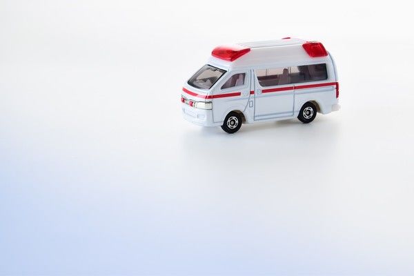 自宅で死亡した場合に救急車は呼んでもいい？適切な対処についても解説