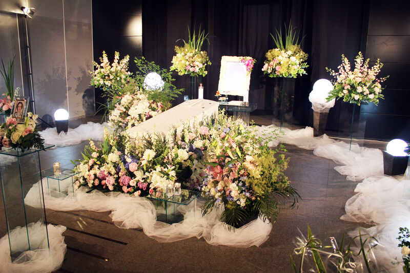 葬儀事例: オーダーメイド葬　お花に囲まれて