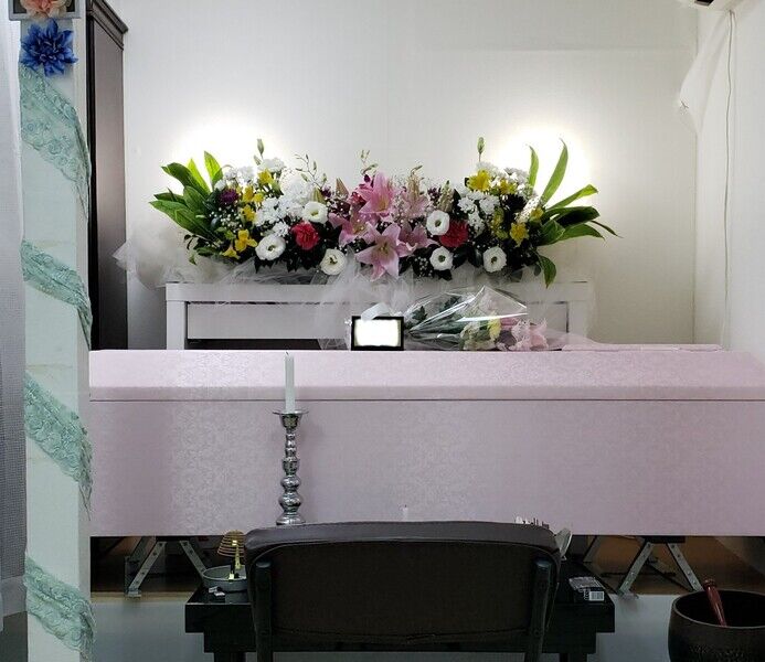 葬儀事例: 西進葬儀社内式場を使用した直葬