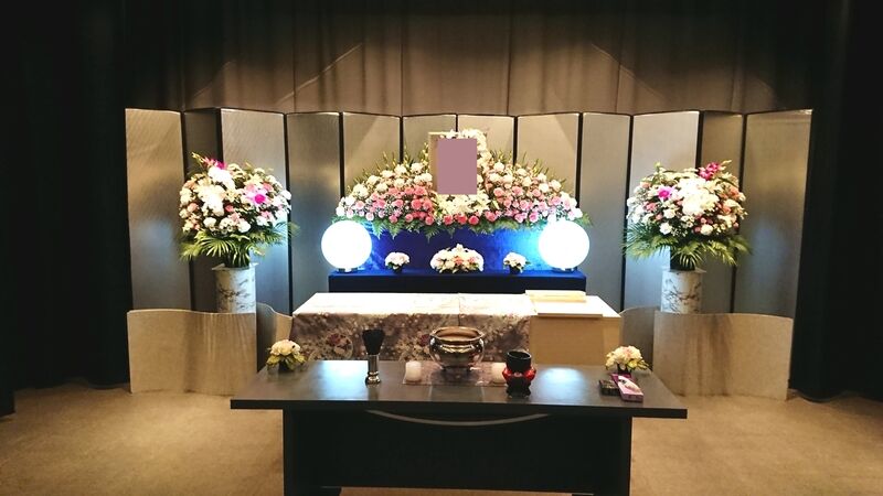 葬儀事例: 横浜市北部斎場での1日葬プラン