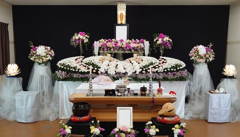 葬儀事例: 旭斎場での家族葬（特別祭壇）