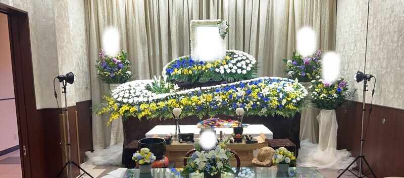 家族葬　ブルー花祭壇