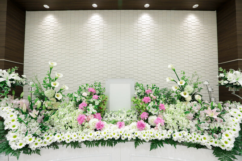 錦見会館　オリジナル生花祭壇