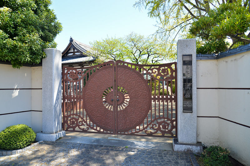 満願寺 入口1