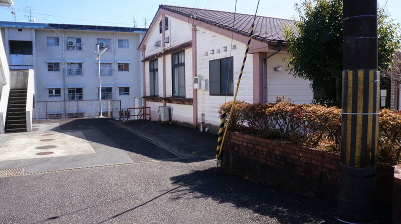 松山教育集会所 駐車場