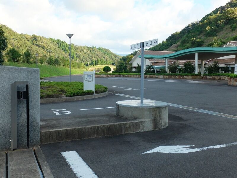 鳥取中部ふるさと斎場 駐車場