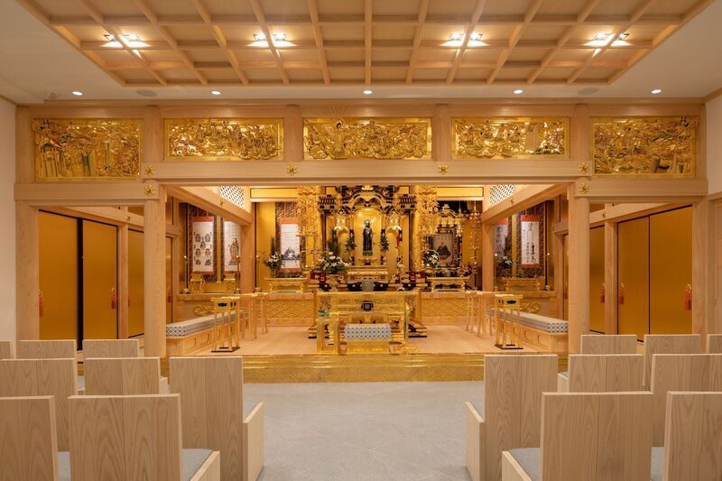 蔵前陵苑 ⑤満照山 眞敬寺の本堂は同建物内にございます