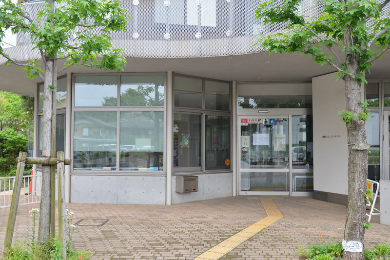 八幡町コミュニティセンター 入口1