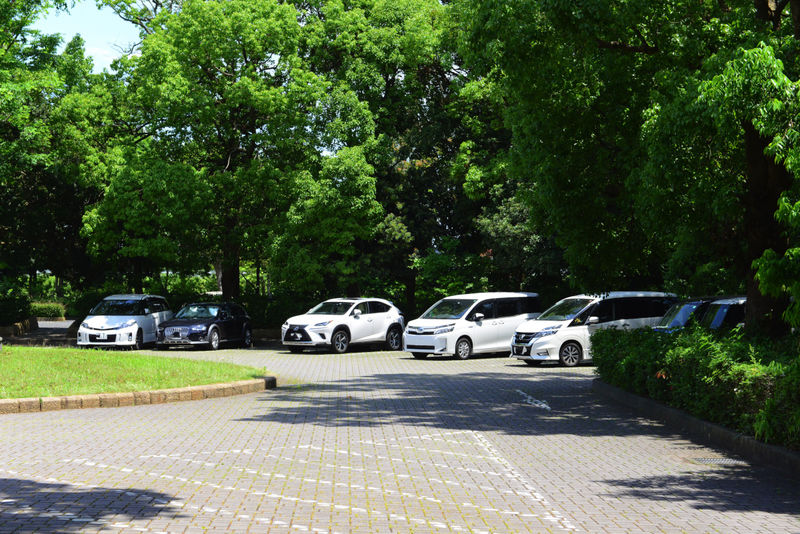 平塚市聖苑 駐車場