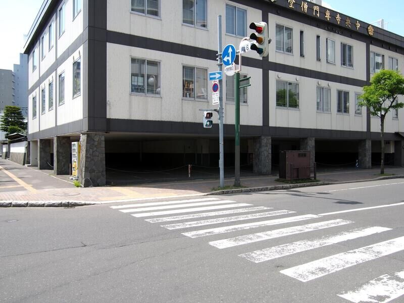 札幌中央斎場 駐車場１