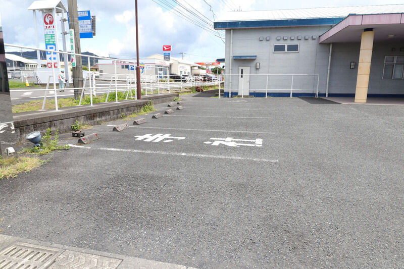 山川斎場 駐車場-1