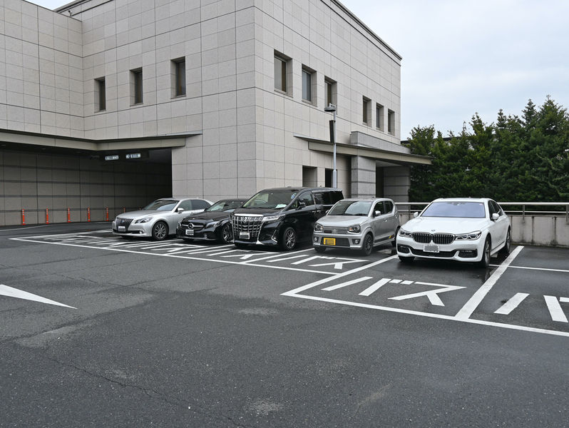 桐ヶ谷斎場 駐車場