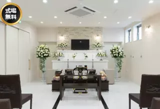 小さな森の家　足立谷在家