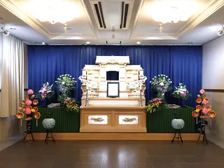 シティホール津