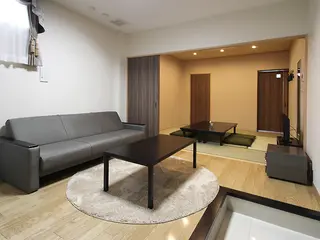 シティホール久居