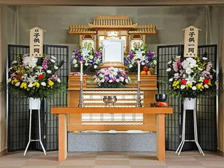 孝輝殿江刺玉里会館