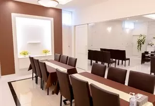 小さな森の家　石岡若松