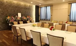 孝輝殿長安殿　八日町会館（旧江刺長安殿）