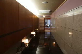 枚方市出屋敷西町ホール