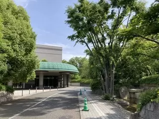 ホワイトロード府中営業所