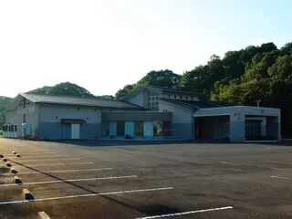 虹のホール「おおば」