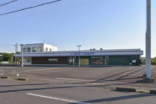 虹のホールおみがわ