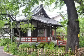 蓮華寺会館 摩尼殿