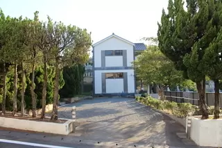 すみれの庭　東山会館