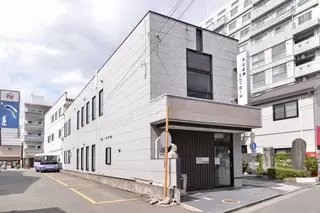 エヴァホール材木町