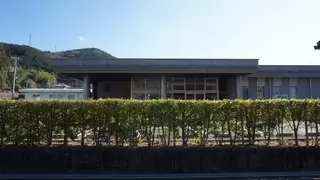 ルミエールひがしうわ