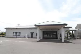 ルミエールこめのつ